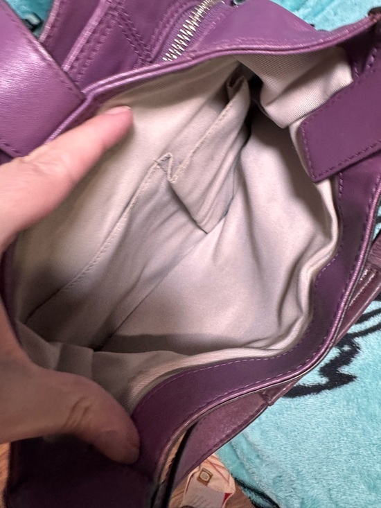 Coach SoHo Plum Leather Shoulder Bag with Buckle Detail - Picture 10 of 11